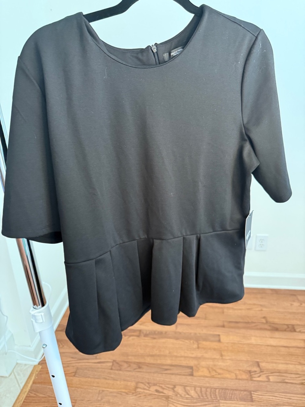 Simply Vera Wang Black Peplum Blouse